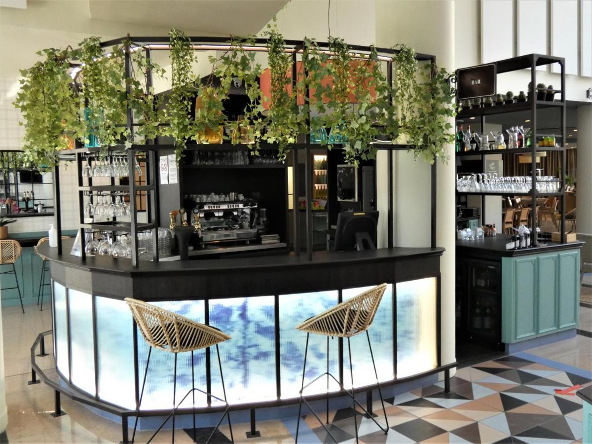 Ibis Styles Evry Courcouronnes Hotel And Events Bagian luar foto