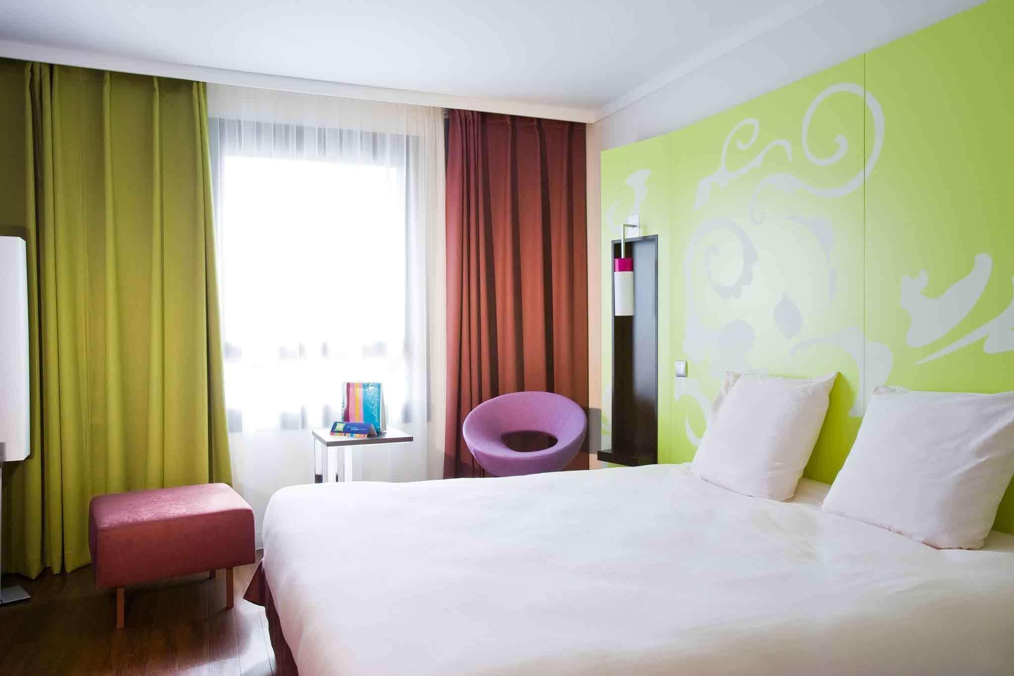 Ibis Styles Evry Courcouronnes Hotel And Events Bagian luar foto