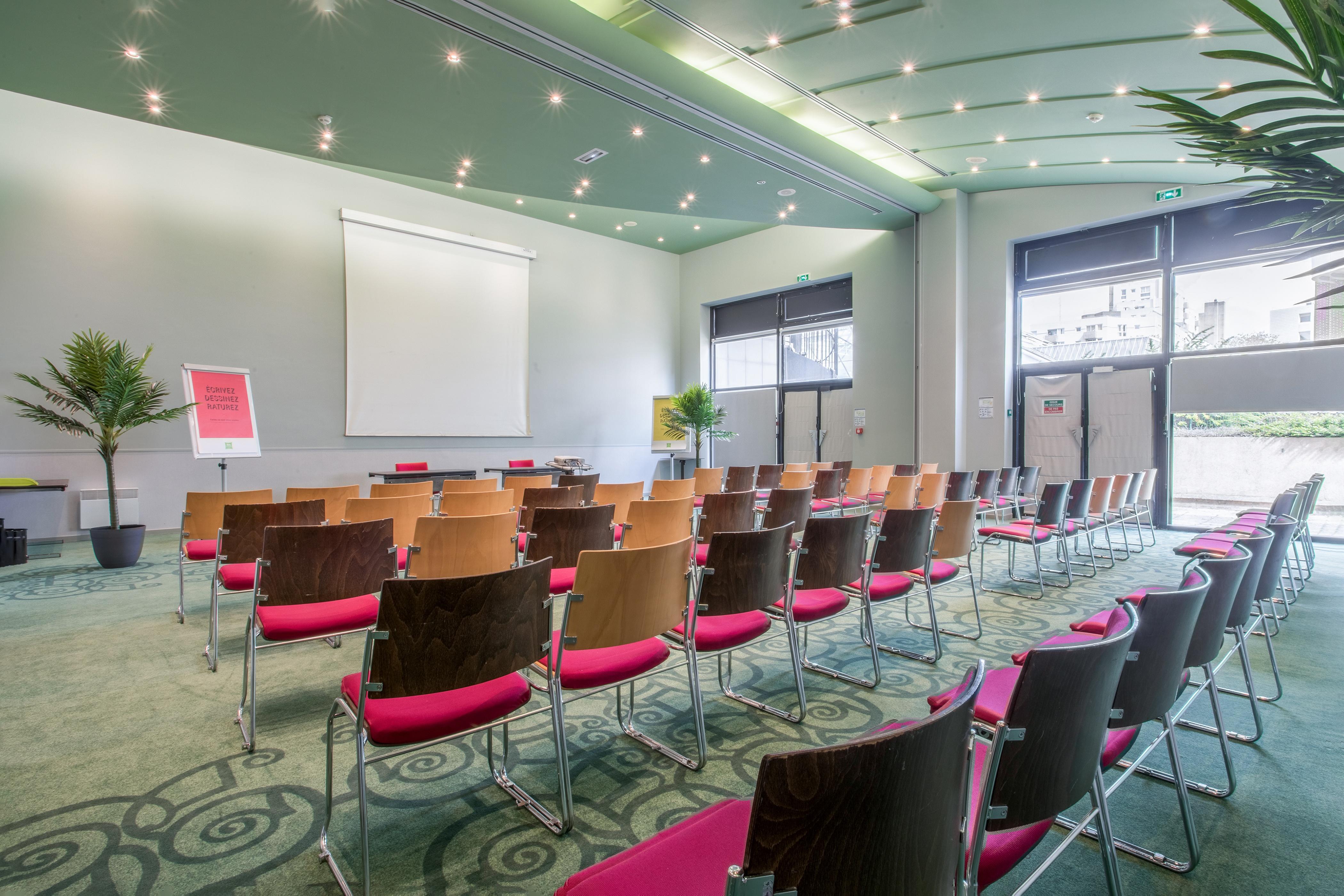 Ibis Styles Evry Courcouronnes Hotel And Events Bagian luar foto