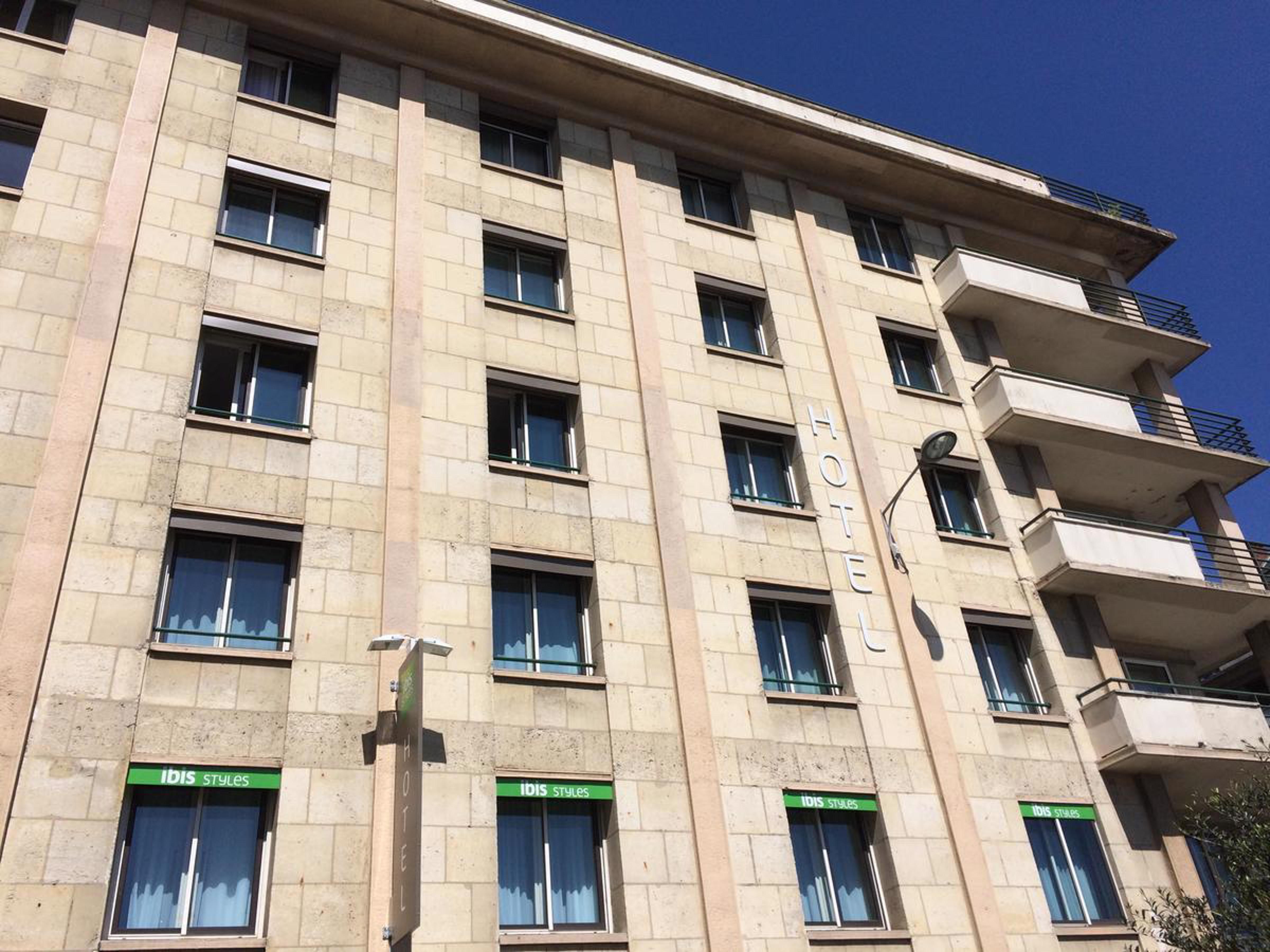 Ibis Styles Evry Courcouronnes Hotel And Events Bagian luar foto