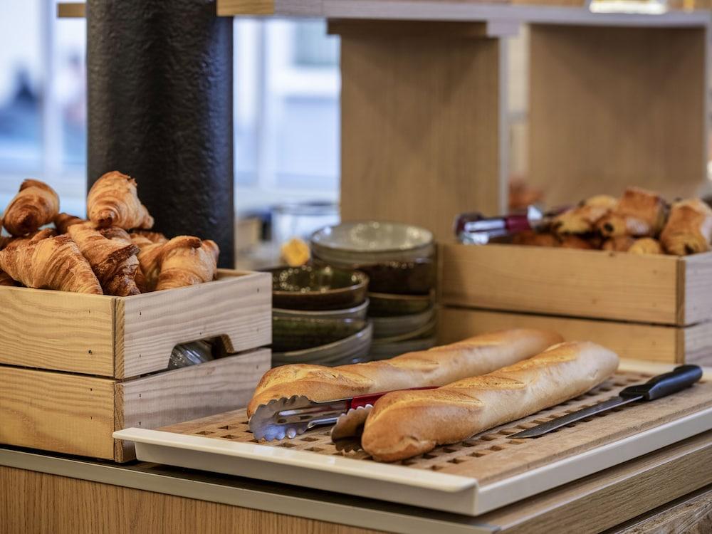 Ibis Styles Evry Courcouronnes Hotel And Events Bagian luar foto