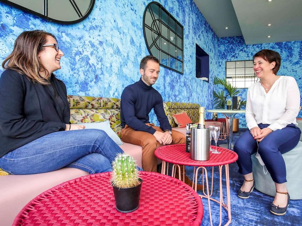 Ibis Styles Evry Courcouronnes Hotel And Events Bagian luar foto