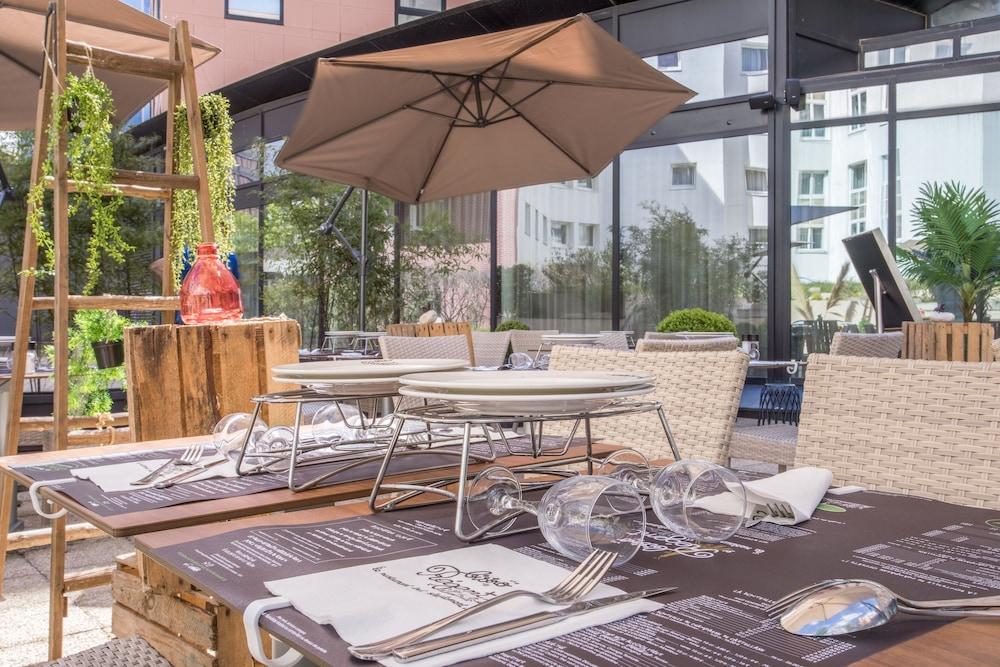Ibis Styles Evry Courcouronnes Hotel And Events Bagian luar foto