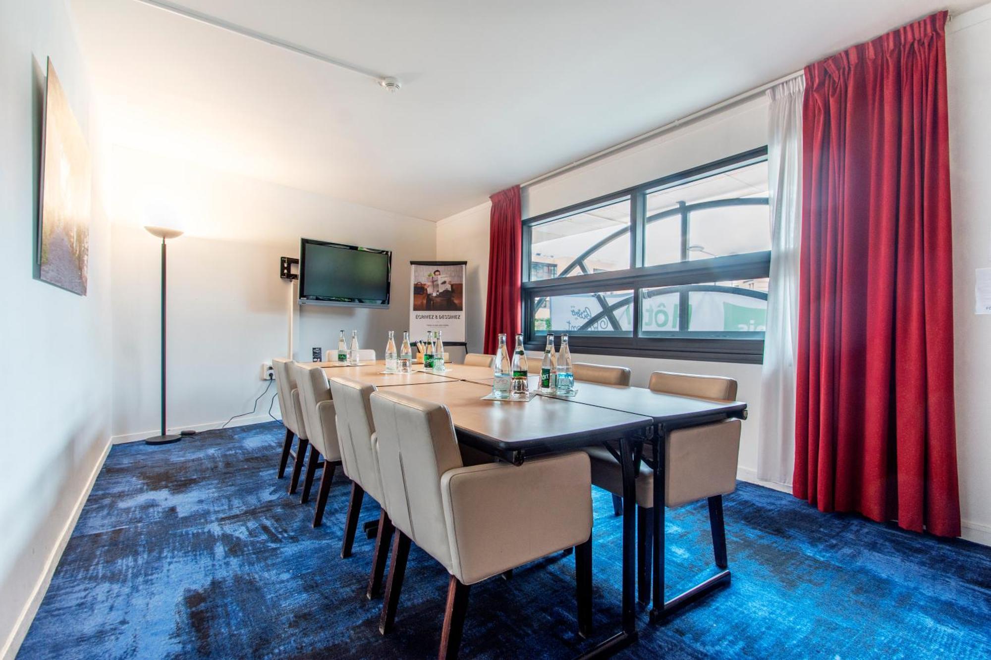 Ibis Styles Evry Courcouronnes Hotel And Events Bagian luar foto