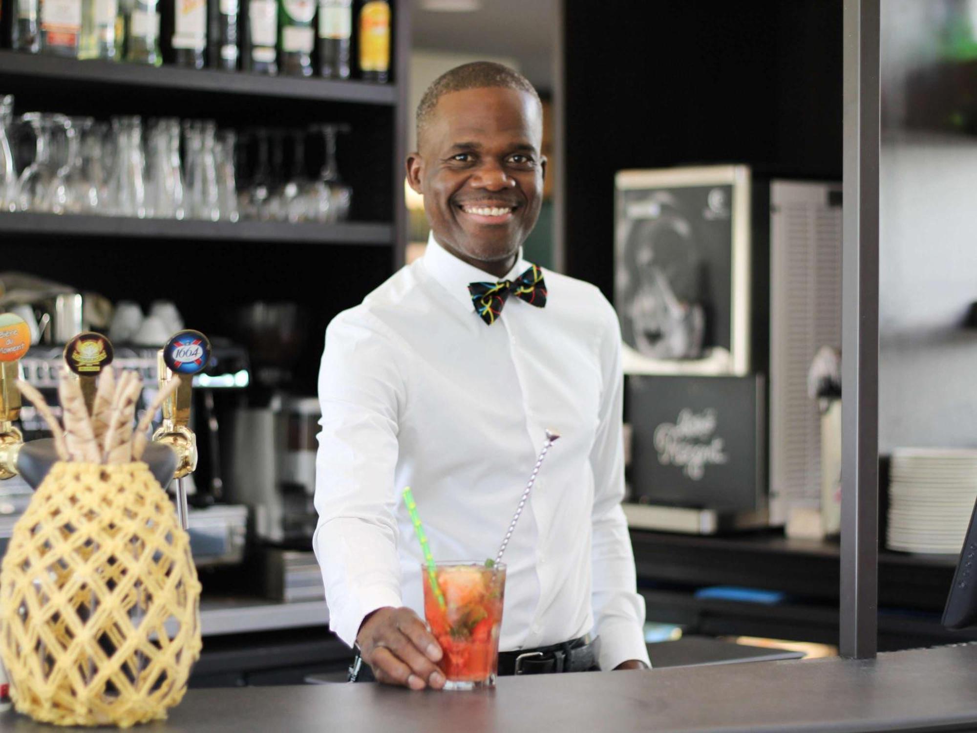 Ibis Styles Evry Courcouronnes Hotel And Events Bagian luar foto