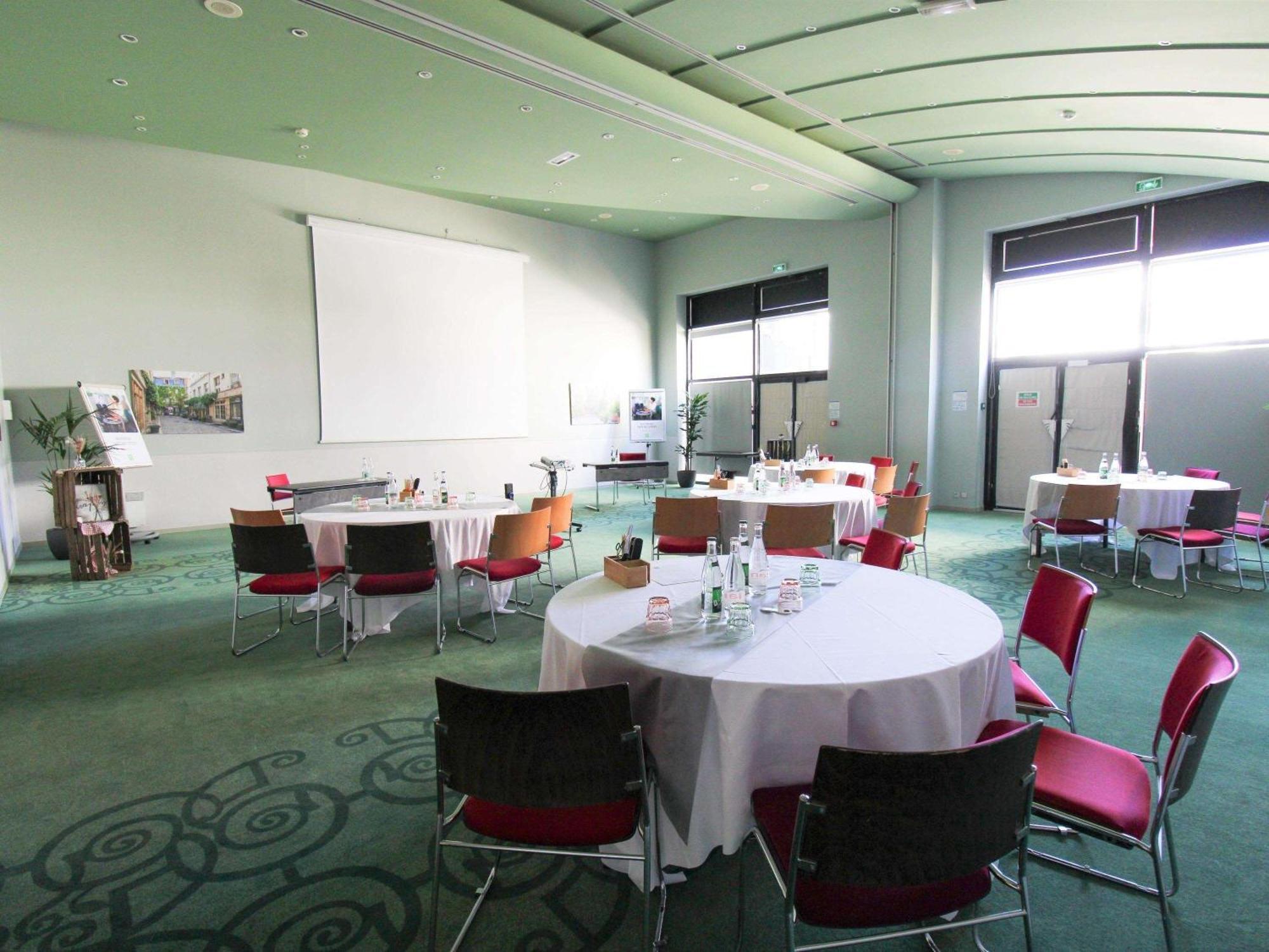 Ibis Styles Evry Courcouronnes Hotel And Events Bagian luar foto